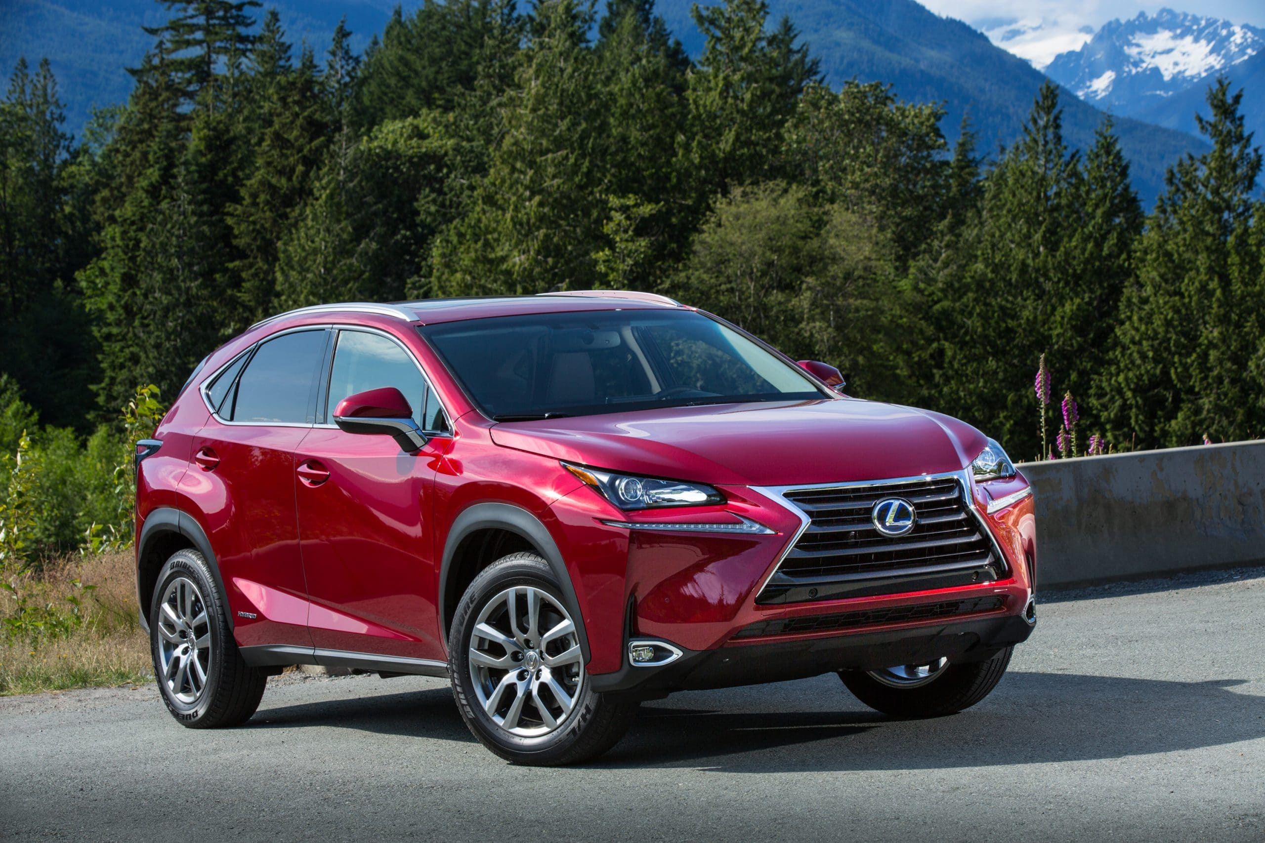 2021_Lexus_NX_300h_004-scaled