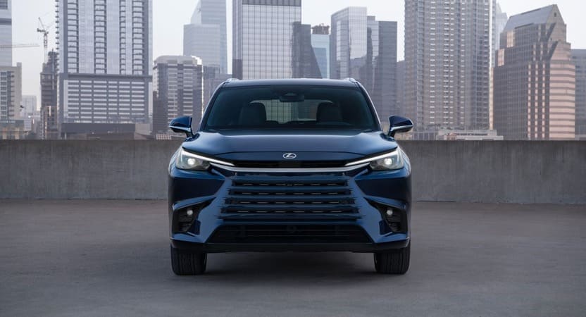 You are currently viewing Lexus estrena modelo, y consolida su ruta hibrida con el 2024 TX 550h +