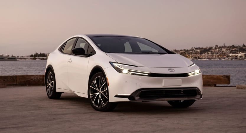 You are currently viewing 2024 Toyota Prius. Formidable eficiencia, sin comprometer estilo o modales en la carretera.