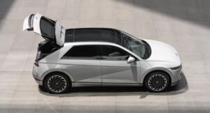 Read more about the article Con el Hyundai Ioniq 5, se calienta la pugna entre los autos eléctricos. 