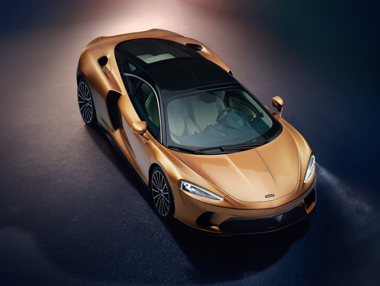 McLaren-GT-2021-11