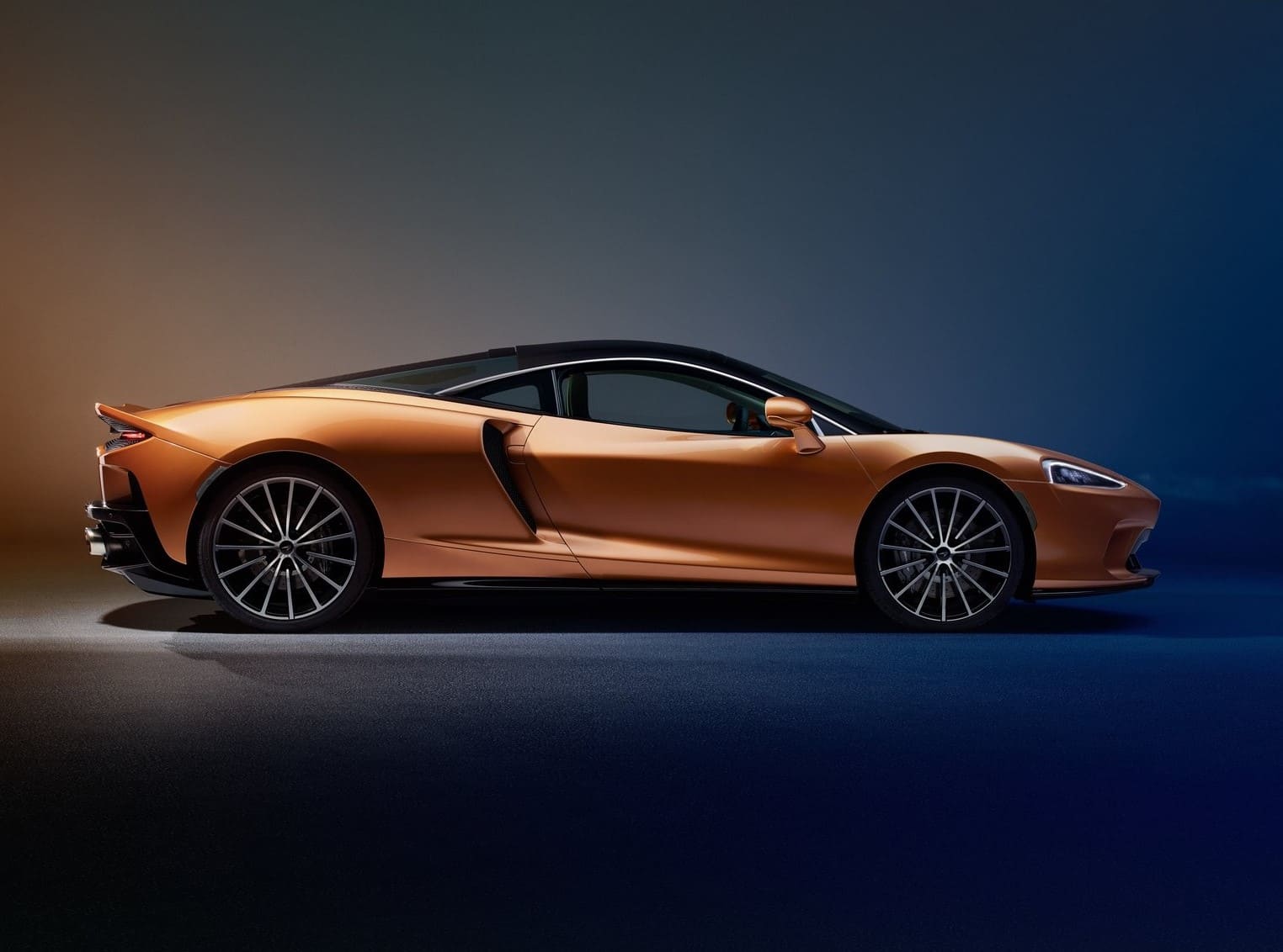 McLaren-GT-2021-13