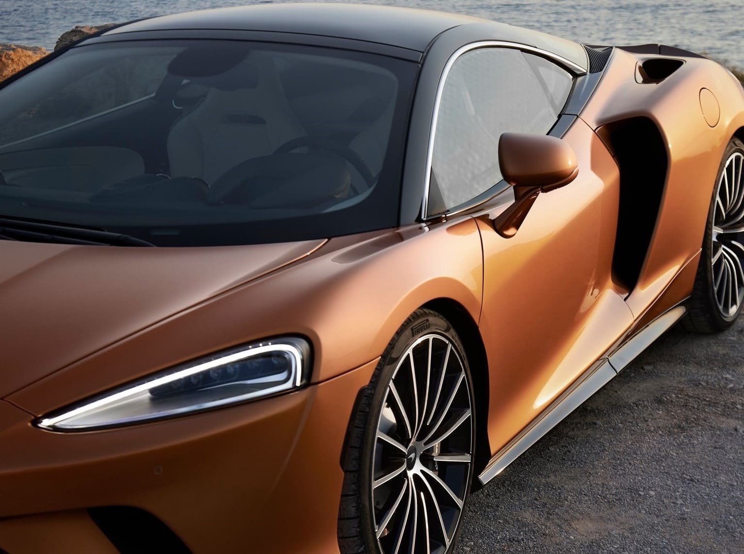 McLaren-GT-2021-16