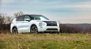 Read more about the article 2024 Mitsubishi Outlander Named IIHS Top Safety Pick