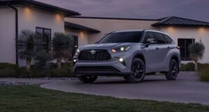 Read more about the article Mejore el viaje con el nuevo Highlander Hybrid Nightshade de Toyota 