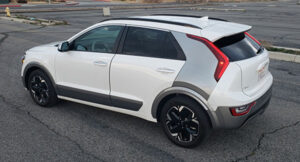Read more about the article KIA Niro, The right size and range for everyday commute in LA